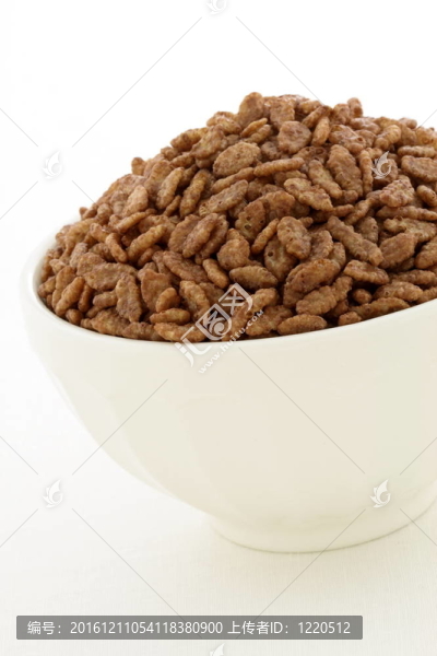 美味和健康的脆米粉