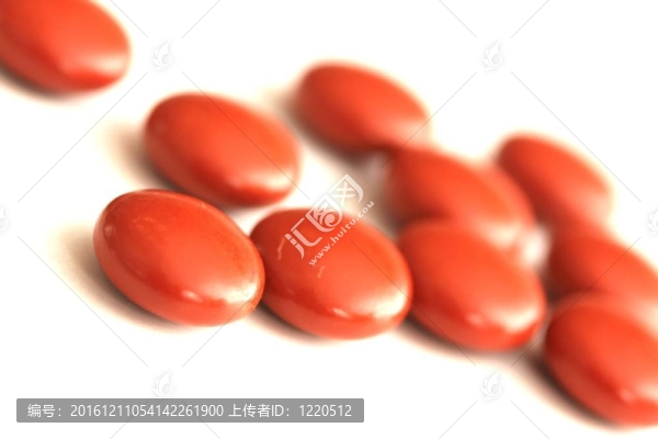 孤立的紅色藥丸