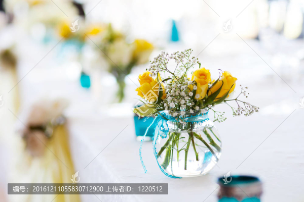 婚禮桌上的花