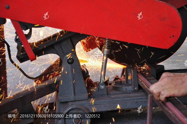 金屬鋸