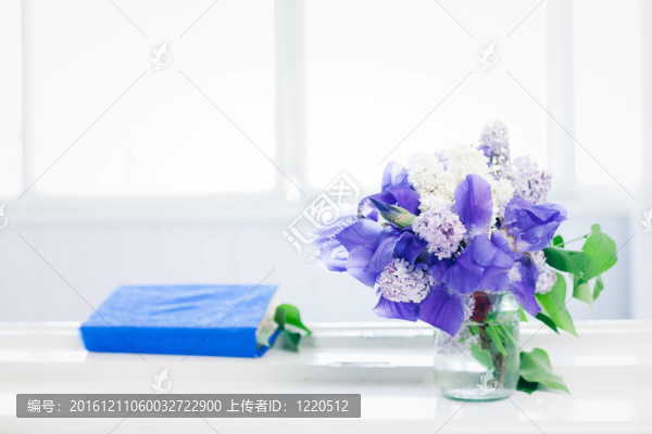 書和花束