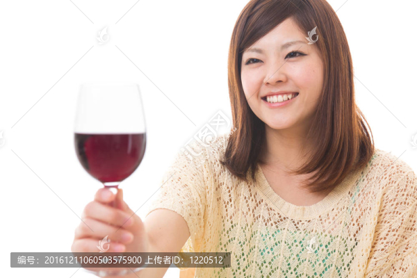 喝酒的女人