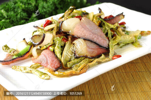 黃瓜干炒臘肉-匯圖網(wǎng) www.fosd68.com 黃瓜干炒臘肉