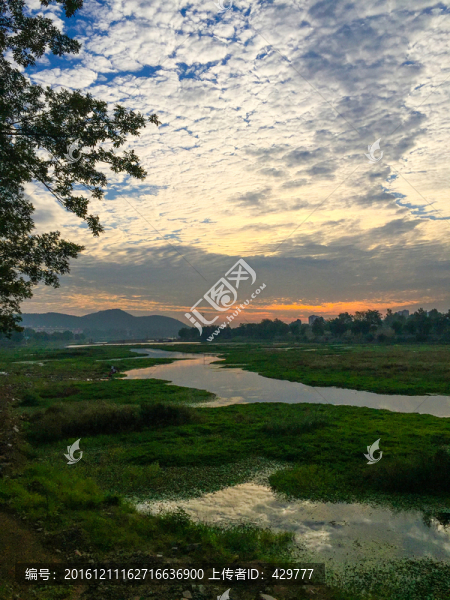 河畔風(fēng)景,,天空云彩