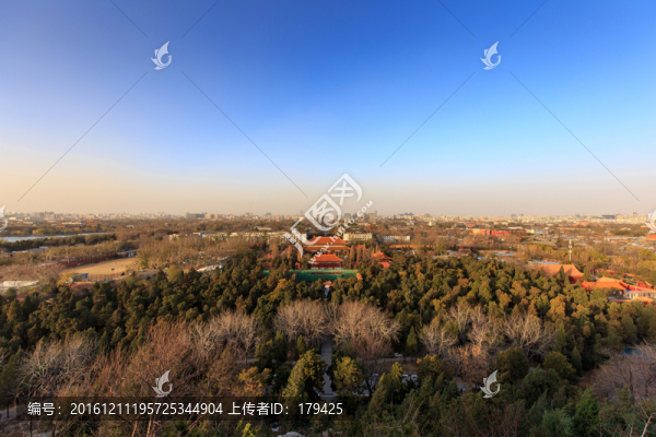 景山遠眺北京中軸線壽皇殿鼓樓