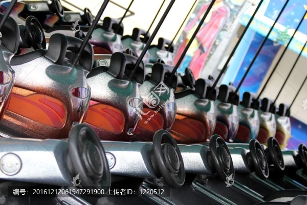 坐式摩托車
