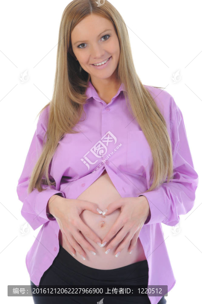 美麗的年輕孕婦