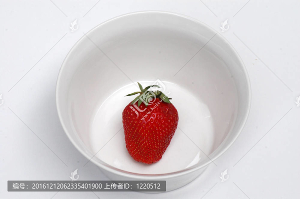 船上的草莓