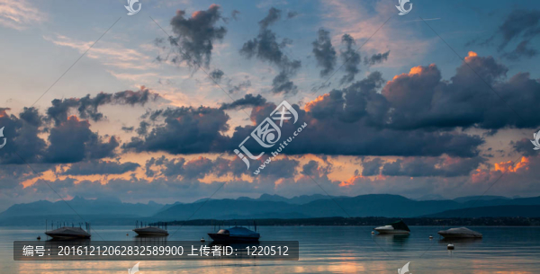 日內(nèi)瓦湖的日出