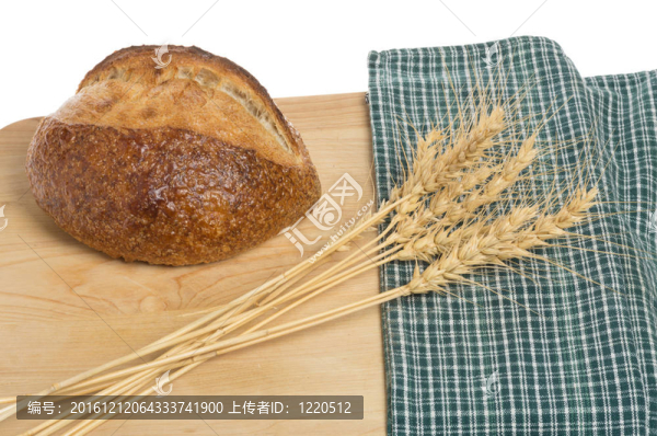 用捆小麥面包