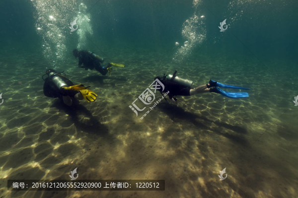 紅海潛水員。
