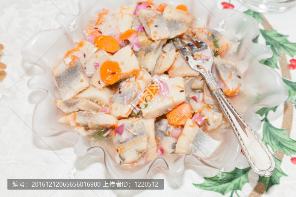 腌鯡魚(yú)