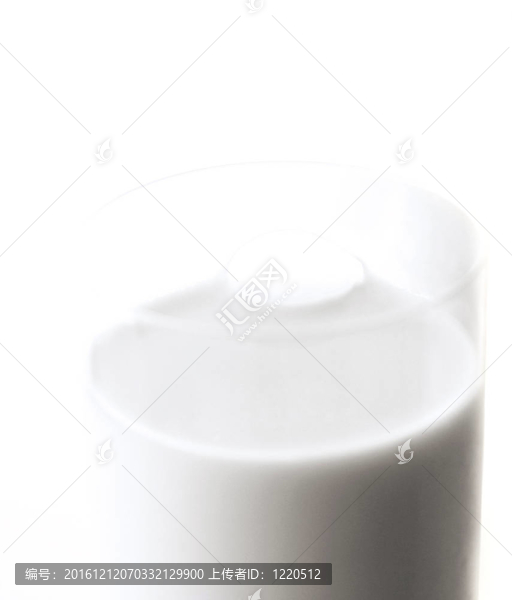 一杯牛奶