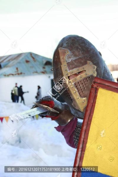 騎士盔甲