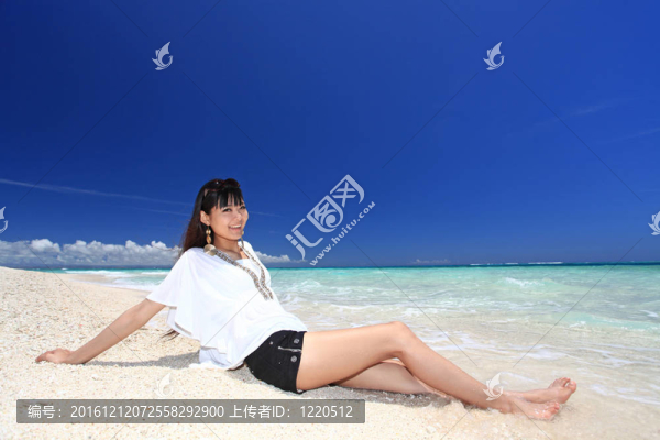 海灘；熱帶；沖繩；婦女