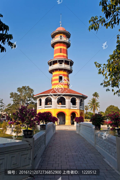 皇家住宅（Phra,Thinang）和圣人了望塔（Ho,Withun,Thasana）在大城和曼谷的