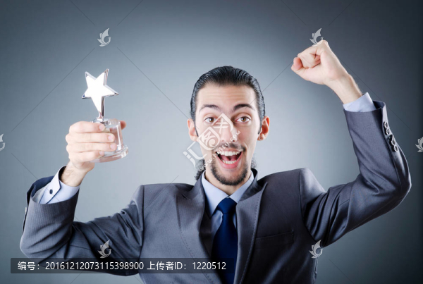 榮獲明星獎的商人