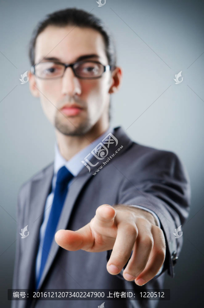 商家按下虛擬按鈕