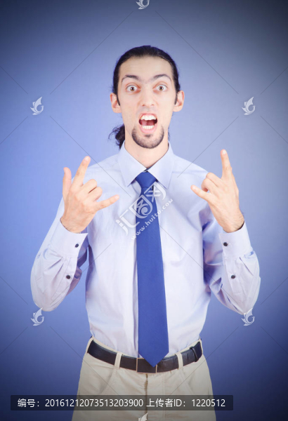 商人在工作室拍攝
