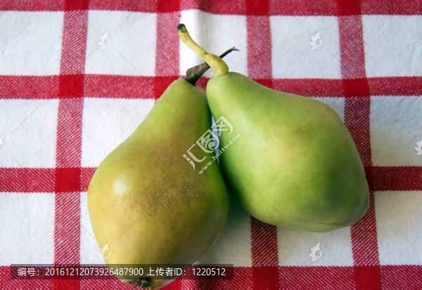 兩個青梨