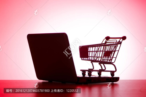 筆記本電腦和購物車silhoette
