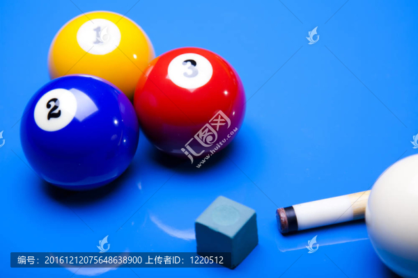打臺球