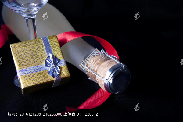 慶祝圣誕節(jié)的香檳