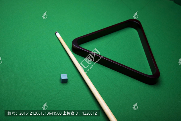 打臺球