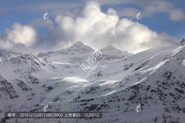Mountains的云