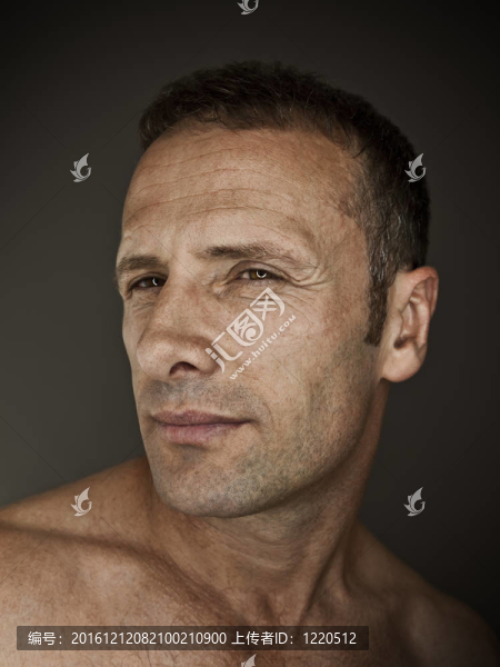 英俊的男人