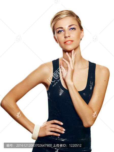 黑衣美女