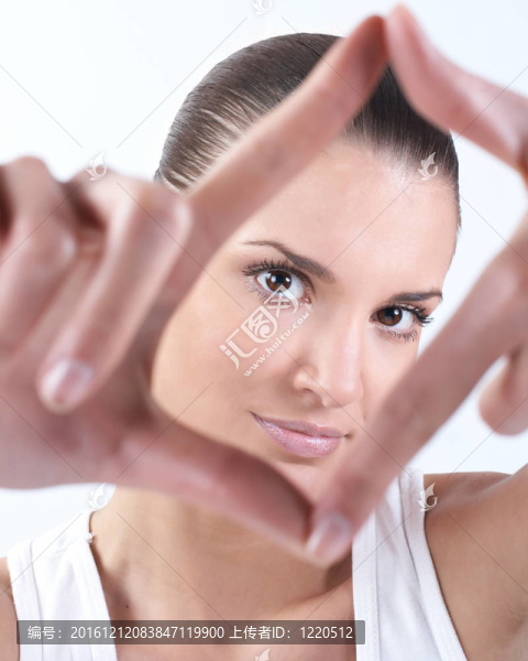 女人做手架