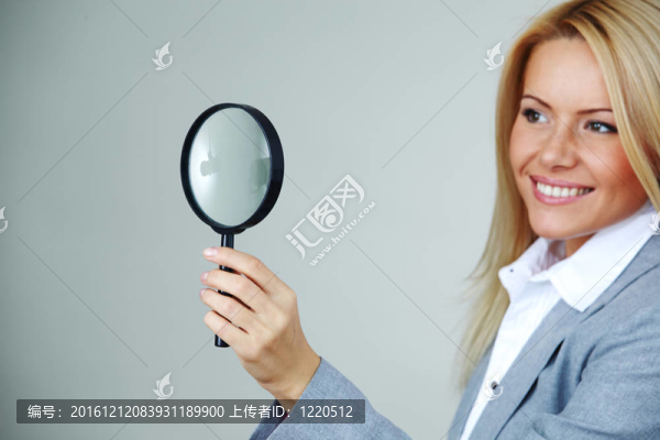 女人尋找業(yè)務(wù)