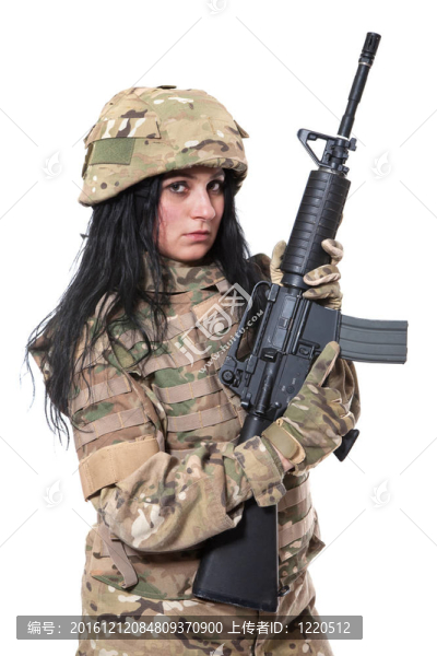 美麗的陸軍女孩與步槍