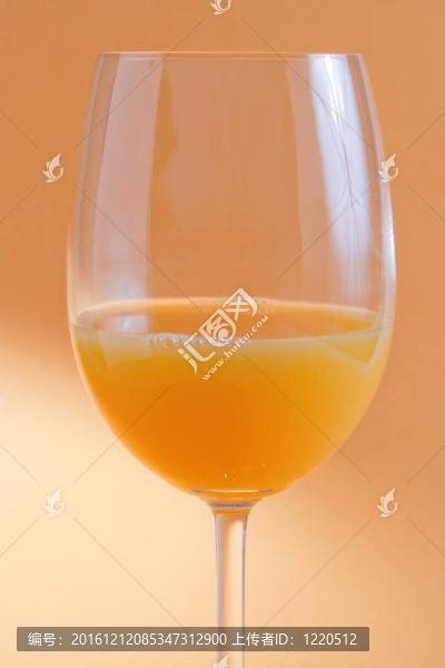 一杯橙汁