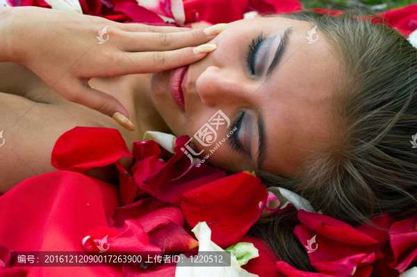 熟睡的女孩