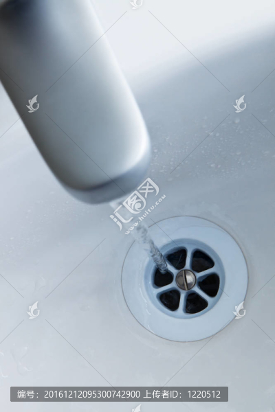 水槽里的水