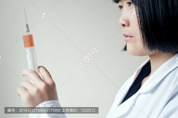 女護士注射