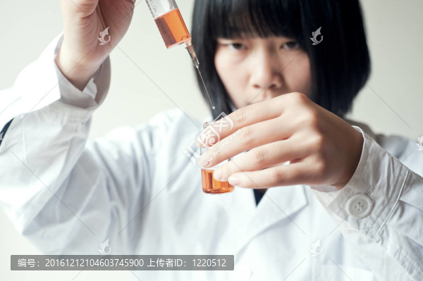 女護士注射