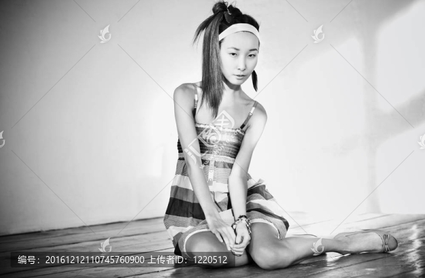 年輕的亞洲女性