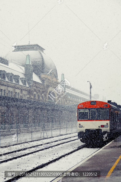 雪在坎夫蘭克火車站