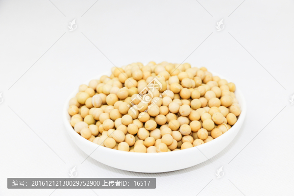 飽滿的黃豆