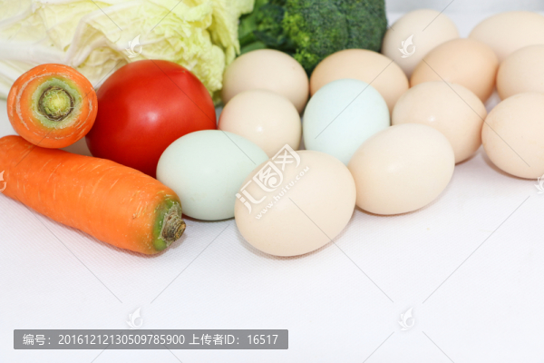 有機蔬菜和雞蛋