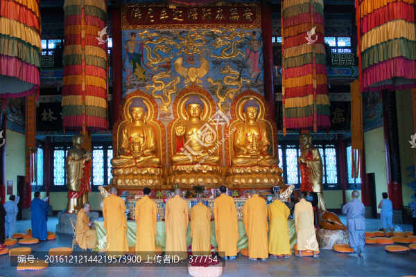 寺廟早課