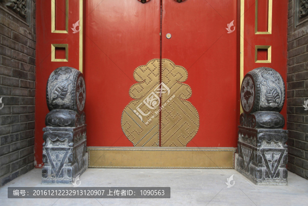 抱鼓