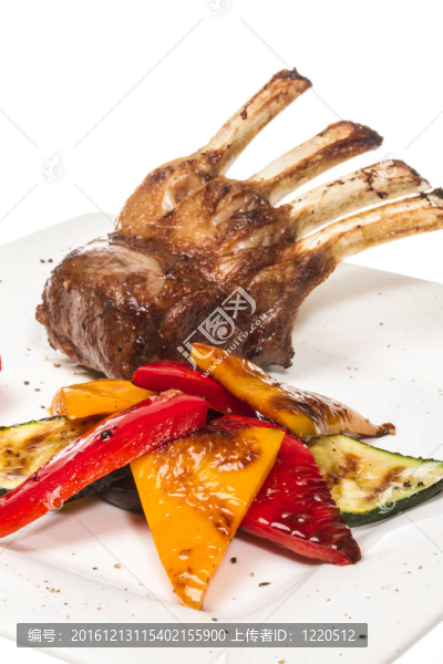 美食主菜當(dāng)然烤羊排