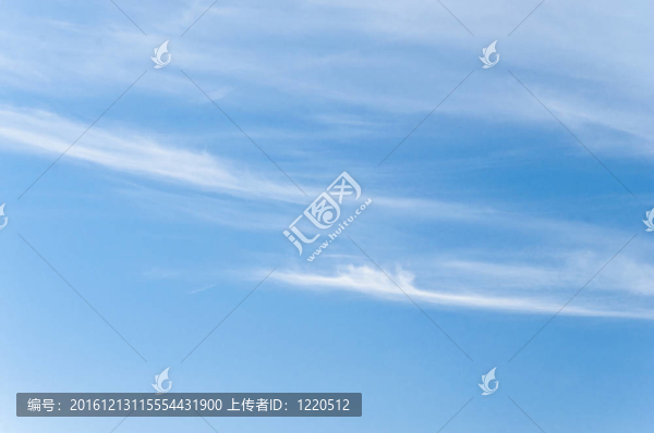 天空中的云