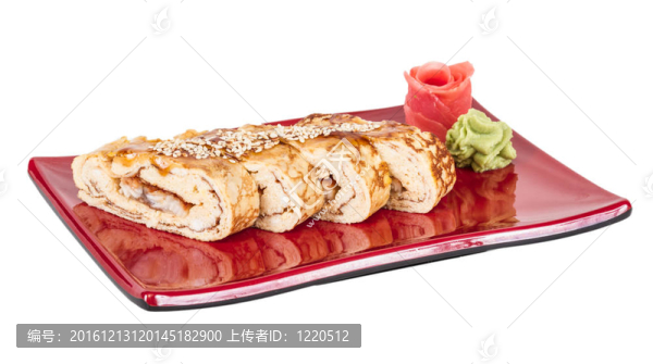 蛋卷壽司-真希用煙熏鰻魚里面滾。淋上