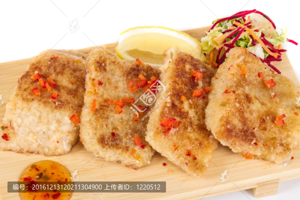 油炸魚片沙拉。