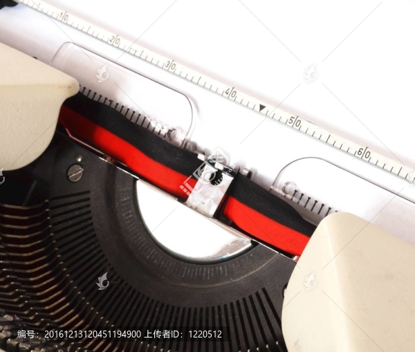 詳細的打字機